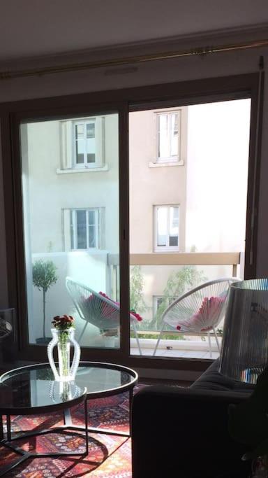 Appartement Cosy Et Calme - Au Coeur De Levallois - Avec Balcon Luaran gambar